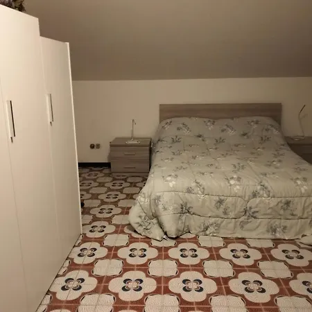 Apartament Esperia *